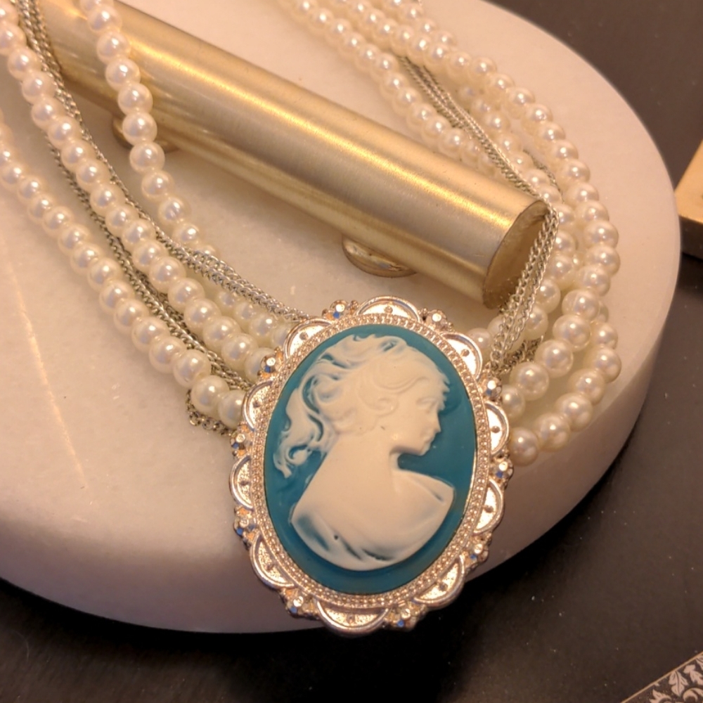 Victorian Inspired Cameo Necklace Pearl Silver